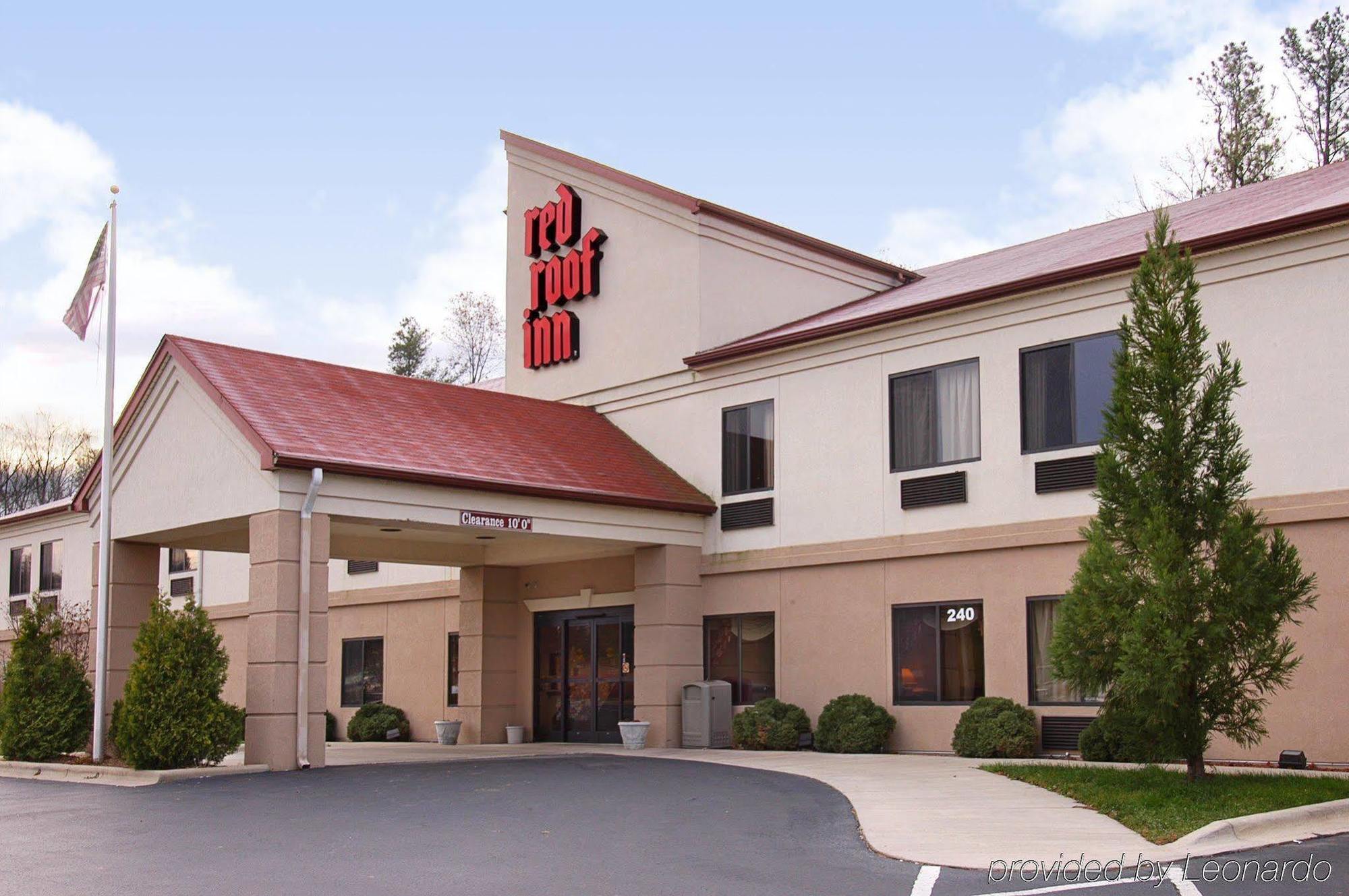 Red Roof Inn Hendersonville Exterior foto